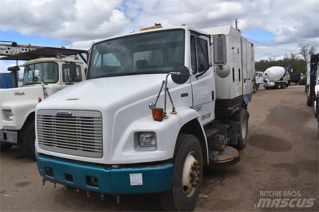 Freightliner FL70 Utcaseprő teherautók
