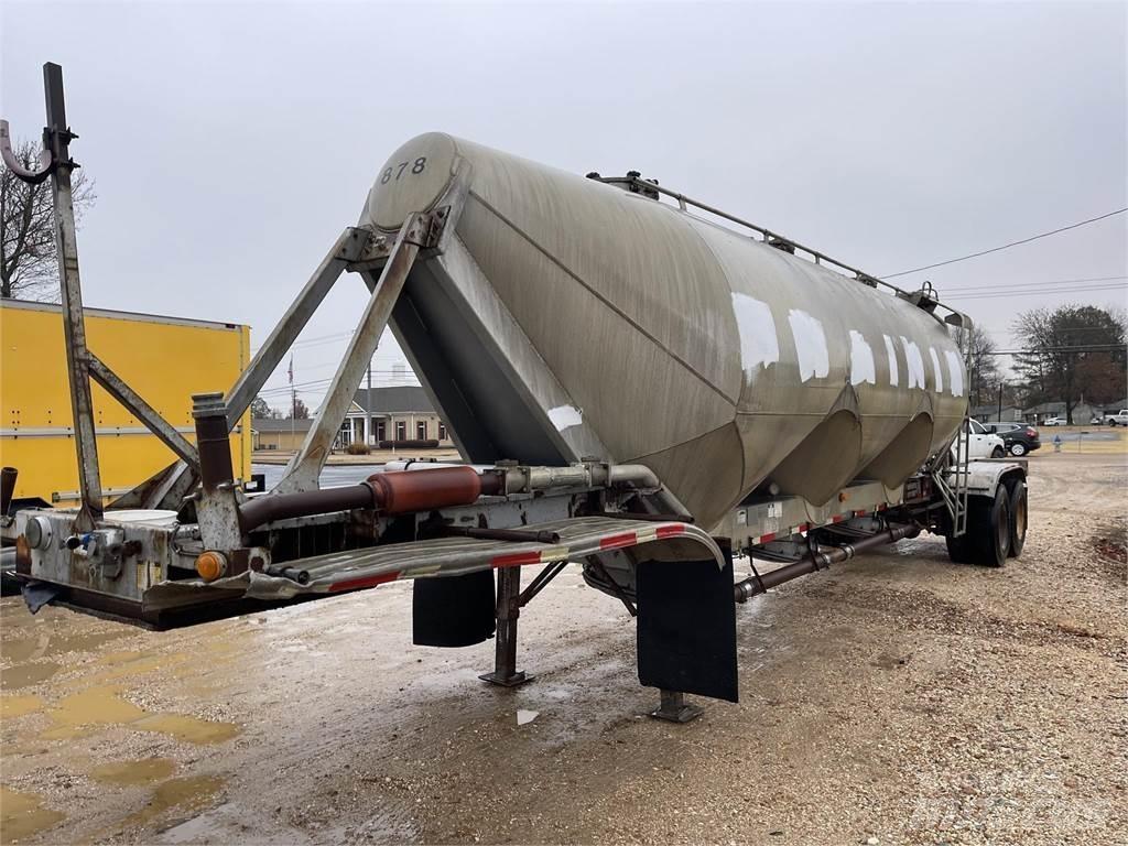Fruehauf  Tartályos pótkocsik