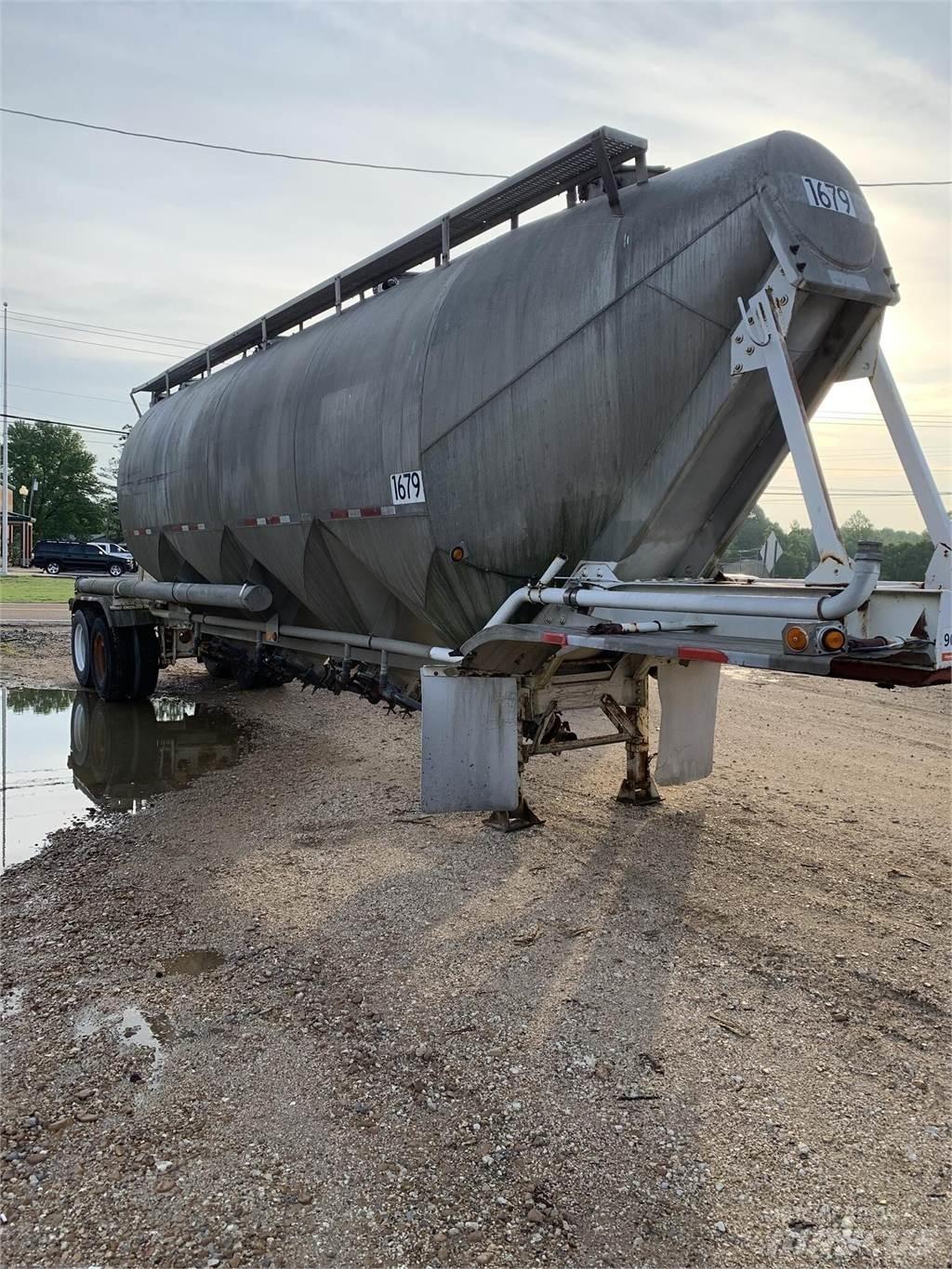 Fruehauf  Tartályos pótkocsik