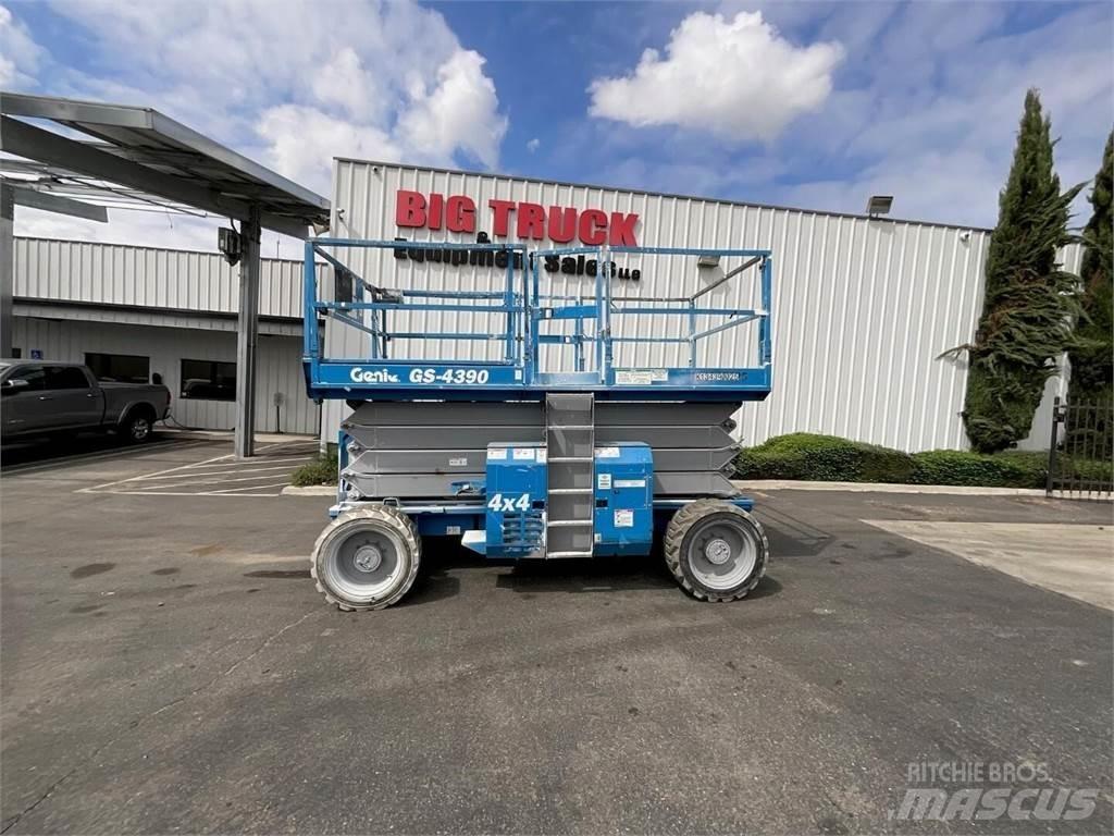 Genie GS4390RT Ollós emelők