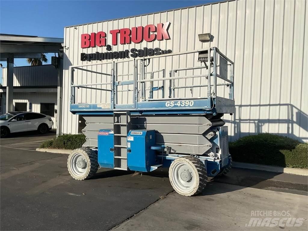 Genie GS4390RT Ollós emelők