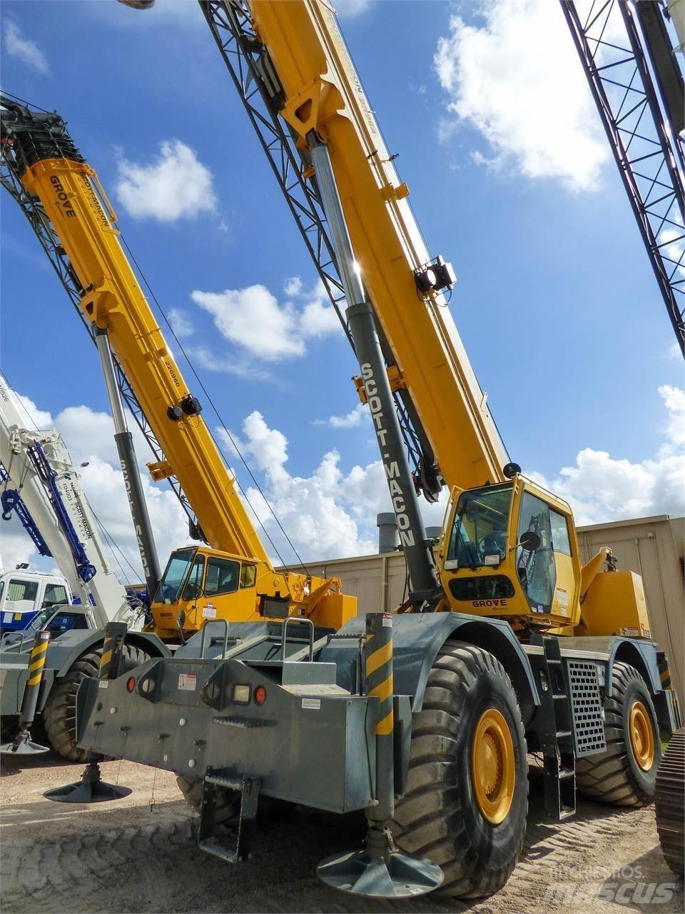 Grove RT890E Mobil daruk