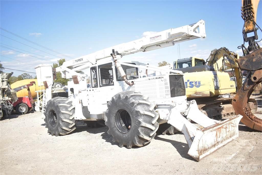 Hi-Ranger XT55 Teherautóra szerelt emelők és állványok