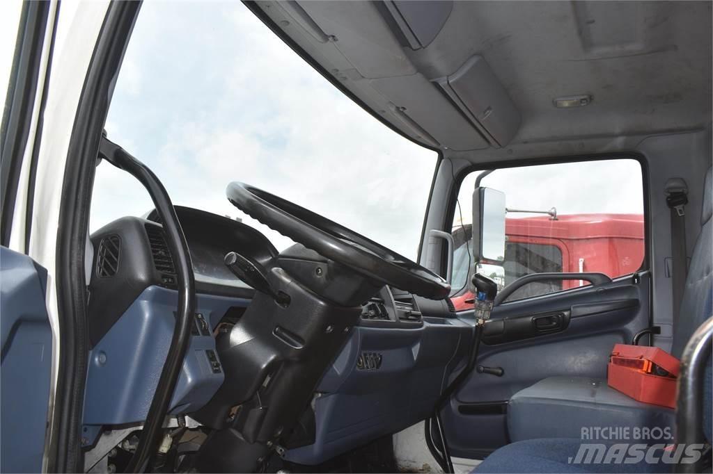 Hino 338 Közúti karbantartó haszongépek
