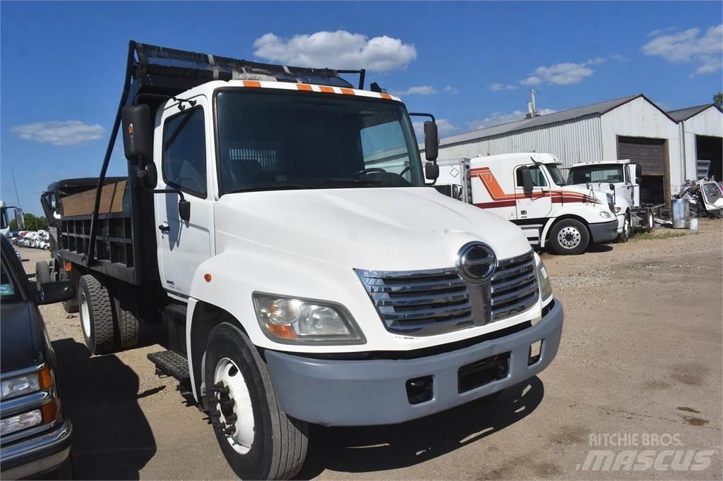 Hino 338 Billenő teherautók