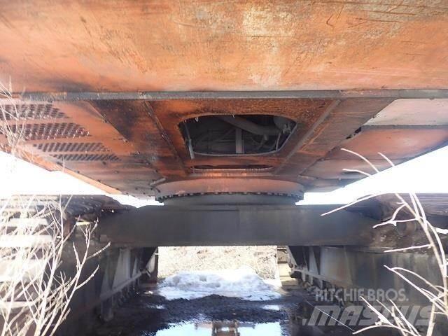 Hitachi EX700 Lánctalpas kotrók