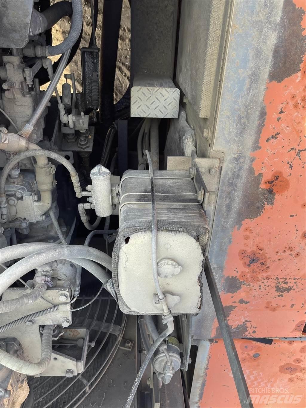 Hitachi EX700 Lánctalpas kotrók