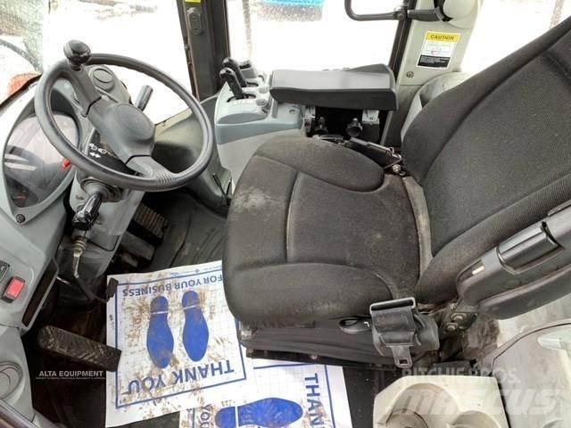 Hitachi ZW250-6 Gumikerekes homlokrakodók