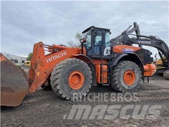 Hitachi ZW370-6 Gumikerekes homlokrakodók