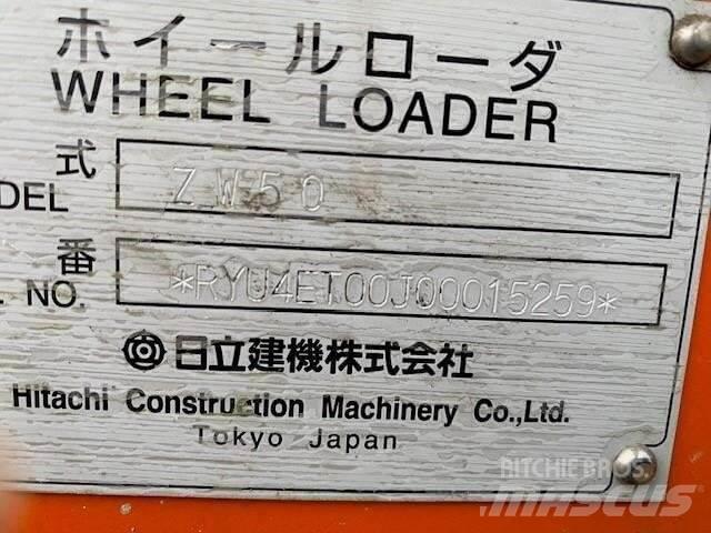 Hitachi ZW50 Gumikerekes homlokrakodók