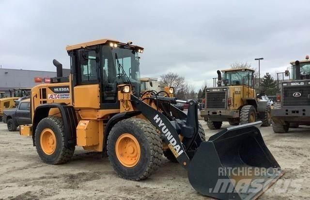 Hyundai HL930A Gumikerekes homlokrakodók