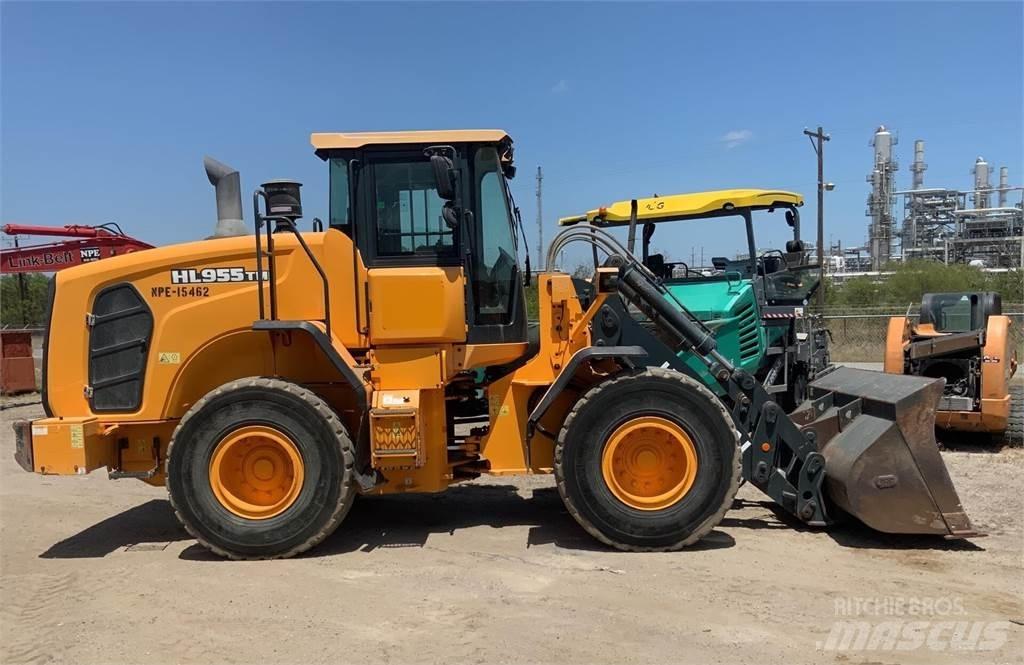Hyundai HL955TM Gumikerekes homlokrakodók