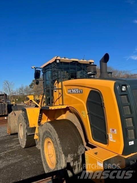 Hyundai HL965XT Gumikerekes homlokrakodók
