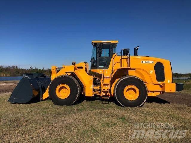 Hyundai HL980 Gumikerekes homlokrakodók