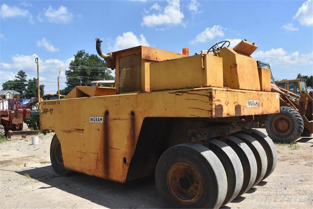 Ingram 9-6000 Pneumatikus kerekes hengerek