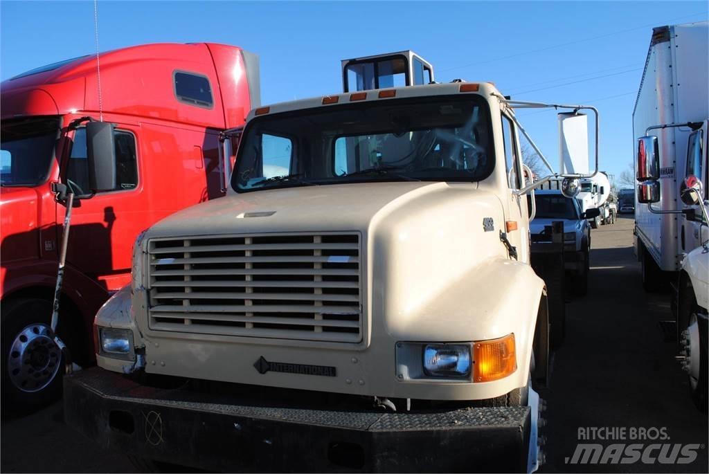 International 4700 Darus teherautók