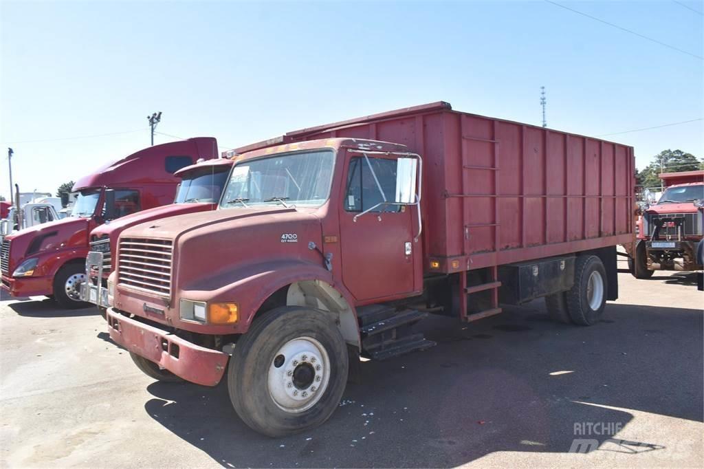 International 4700 Billenő teherautók