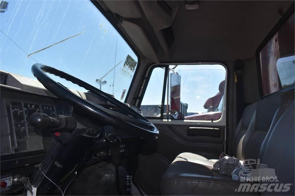 International 4700 Billenő teherautók