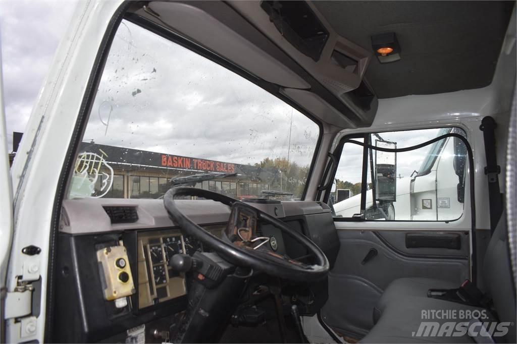 International 4700 Billenő teherautók