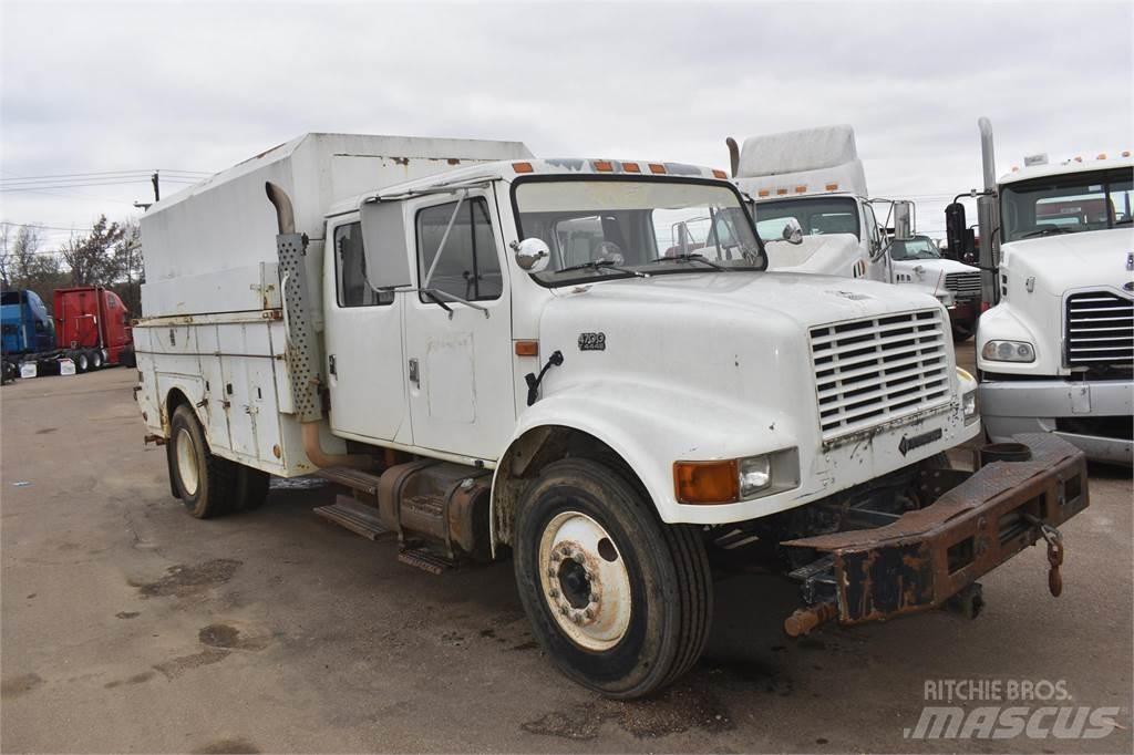 International 4700 Közúti karbantartó haszongépek