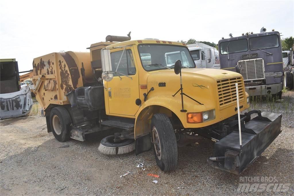 International 4700 Utcaseprő teherautók
