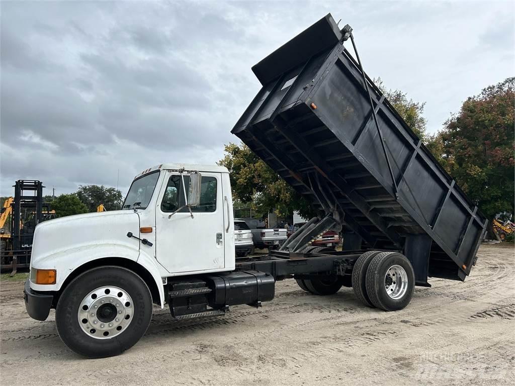 International 4700 Billenő teherautók