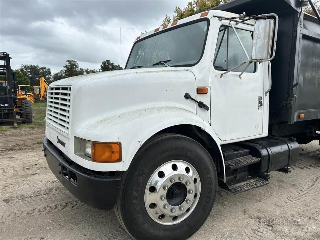 International 4700 Billenő teherautók