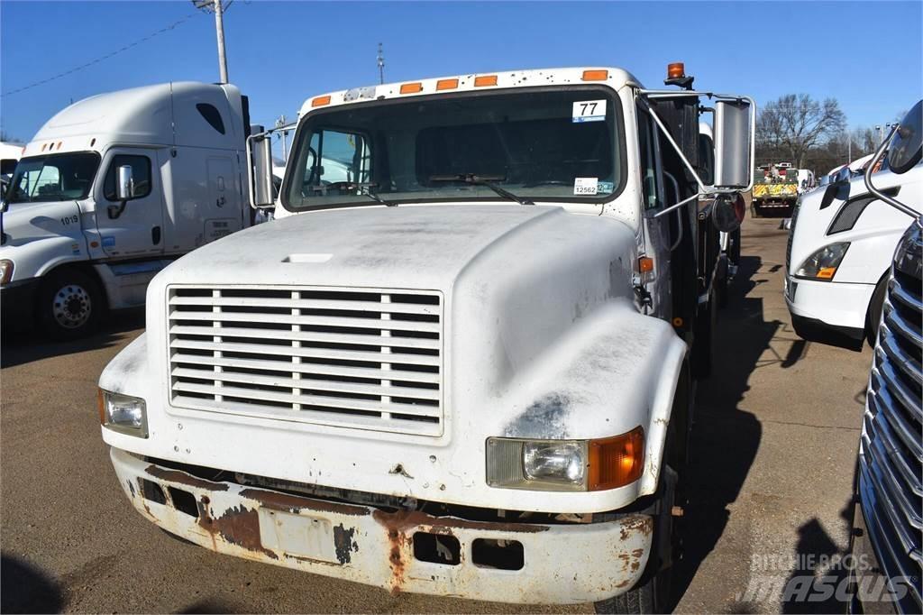 International 4700 Billenő teherautók