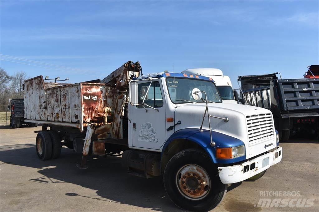 International 4900 Darus teherautók