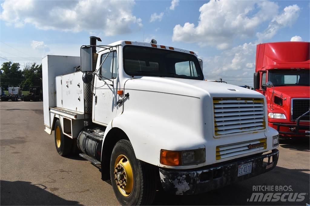 International 8200 Tartályos teherautók
