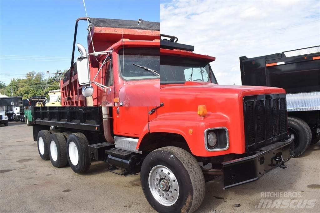 International S2600 Billenő teherautók