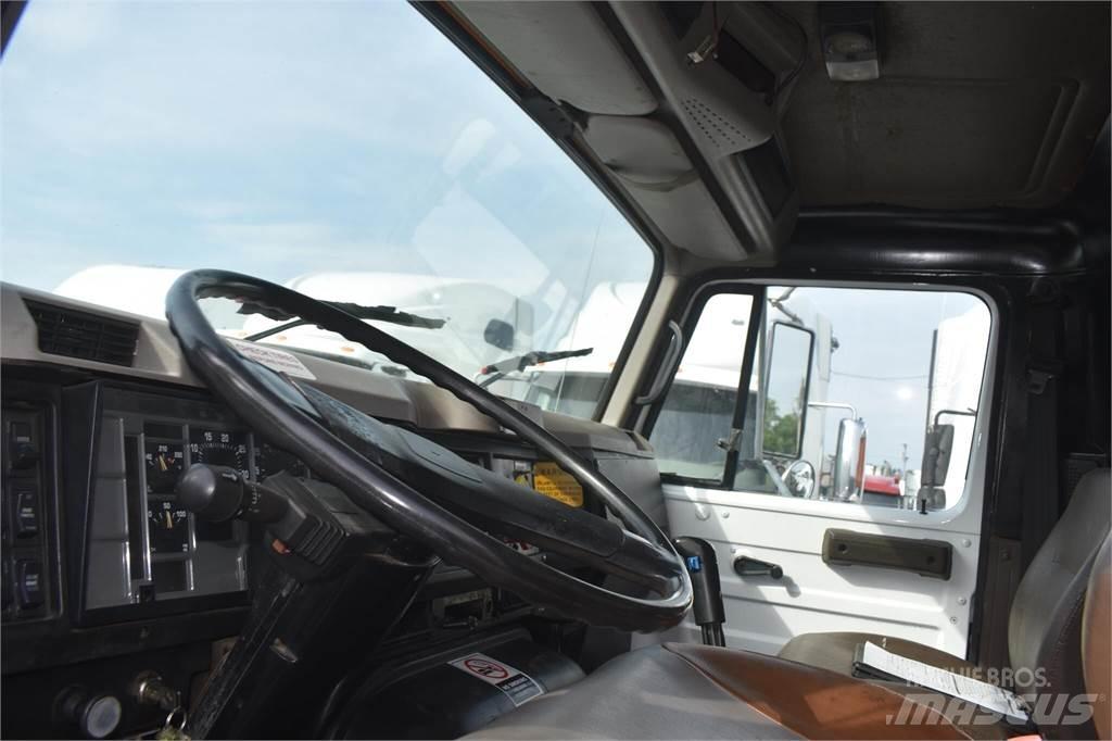 International S2600 Billenő teherautók