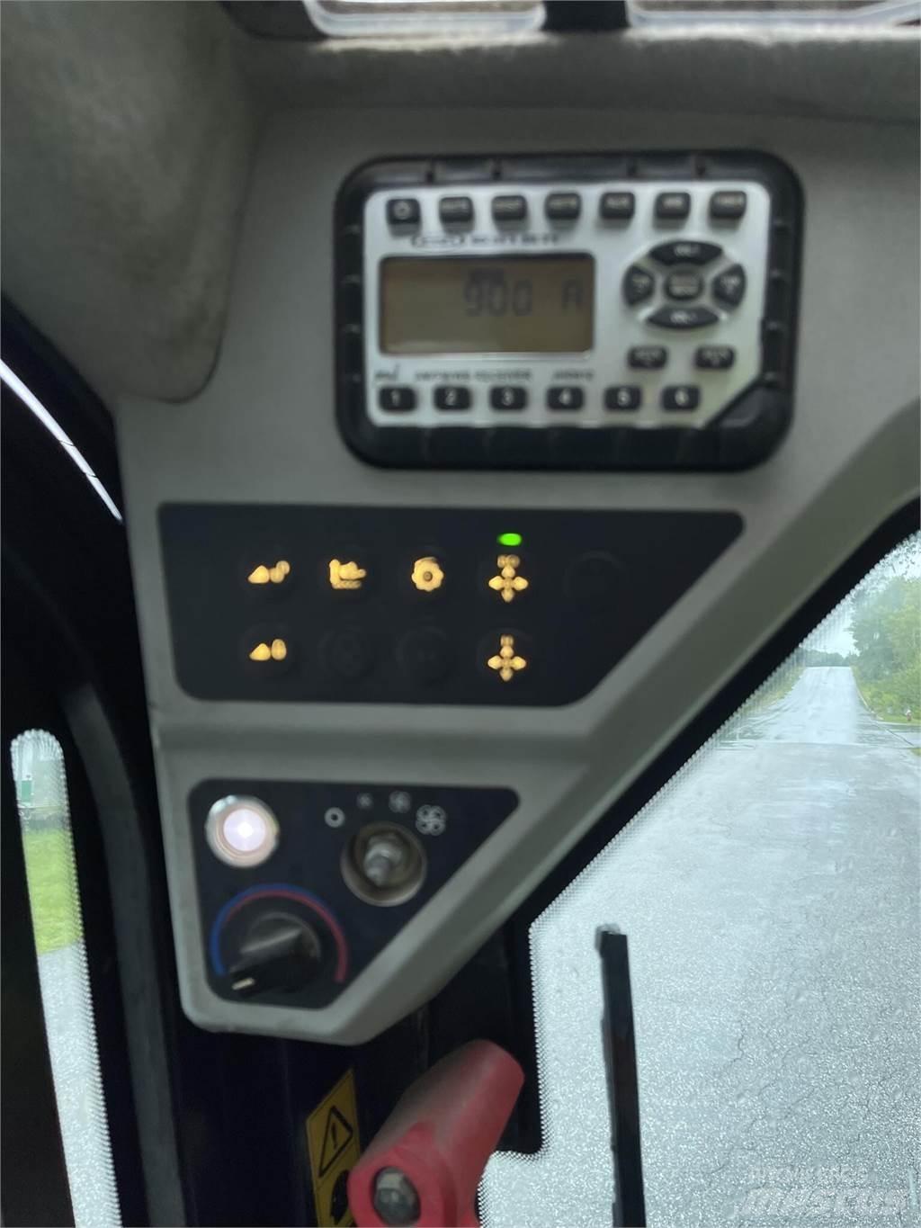 JCB 260T Kompaktrakodók