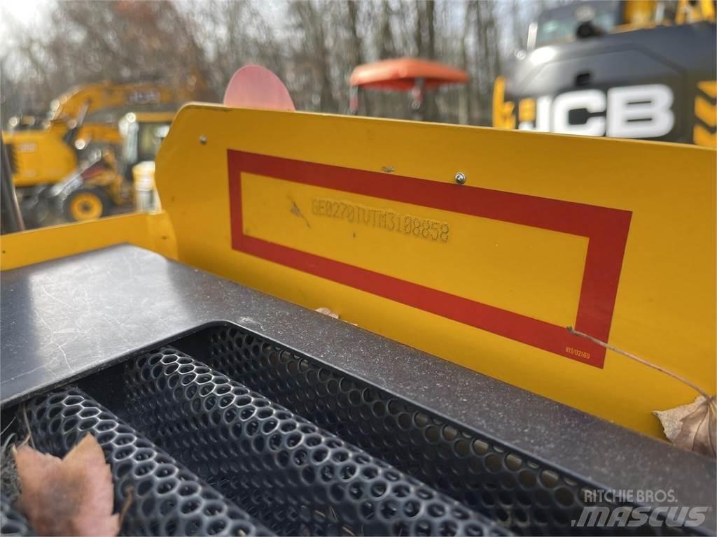 JCB 270T Kompaktrakodók