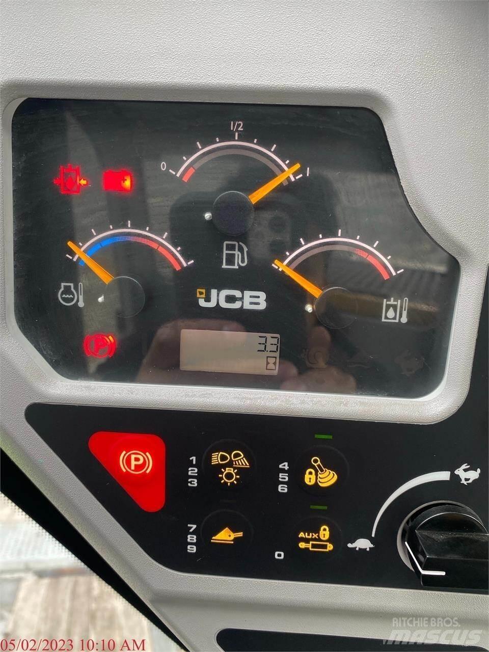 JCB 300 Kompaktrakodók