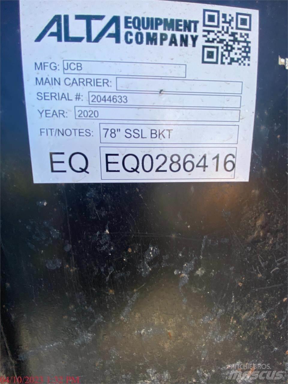 JCB 300T Kompaktrakodók