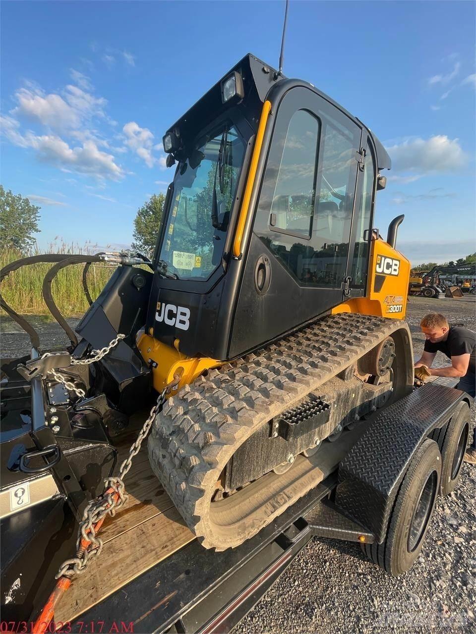 JCB 300T Kompaktrakodók