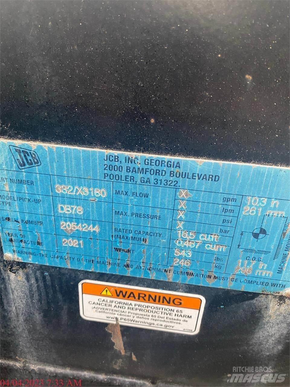 JCB 3TS-8W Kompaktrakodók