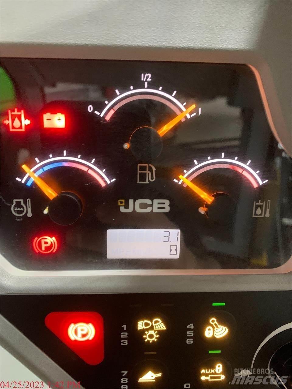 JCB 3TS-8W Kompaktrakodók