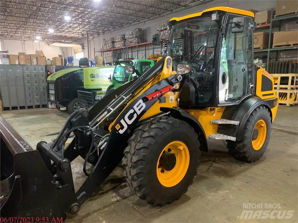 JCB 409 Gumikerekes homlokrakodók