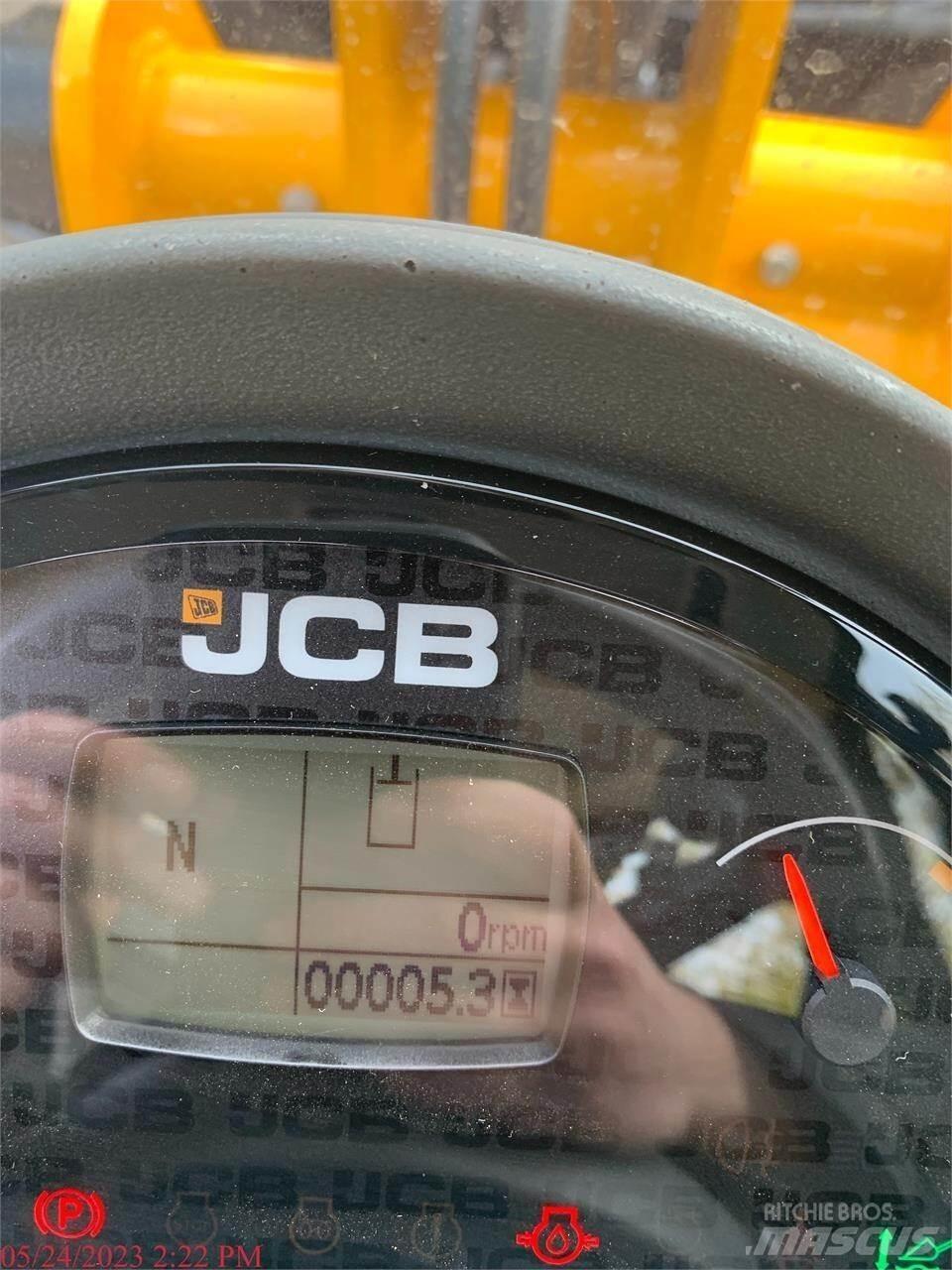 JCB 409 Gumikerekes homlokrakodók