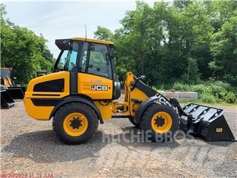 JCB 409 Gumikerekes homlokrakodók
