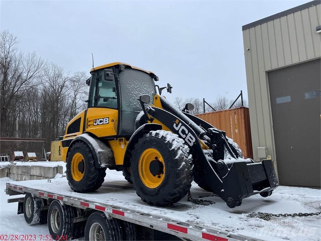 JCB 409 Gumikerekes homlokrakodók
