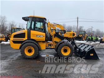 JCB 409 Gumikerekes homlokrakodók
