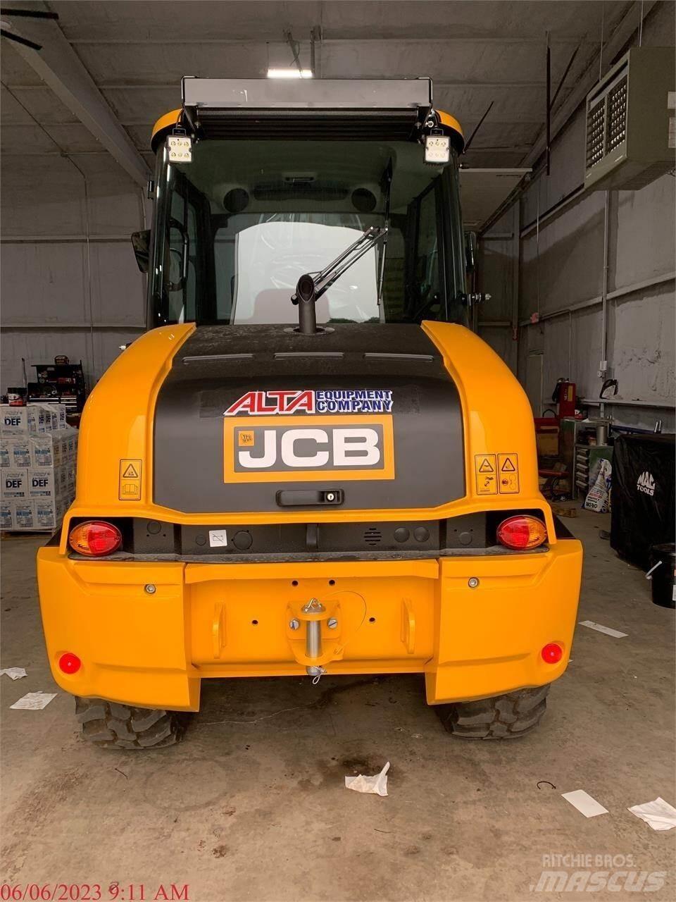 JCB 409 Gumikerekes homlokrakodók