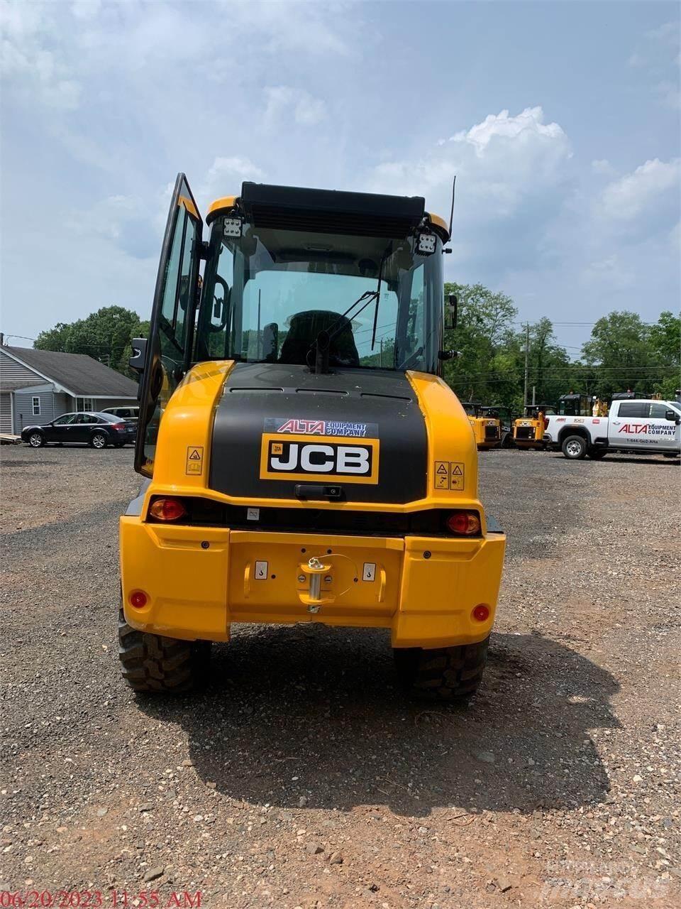 JCB 409 Gumikerekes homlokrakodók