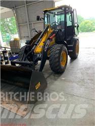JCB 409 Gumikerekes homlokrakodók