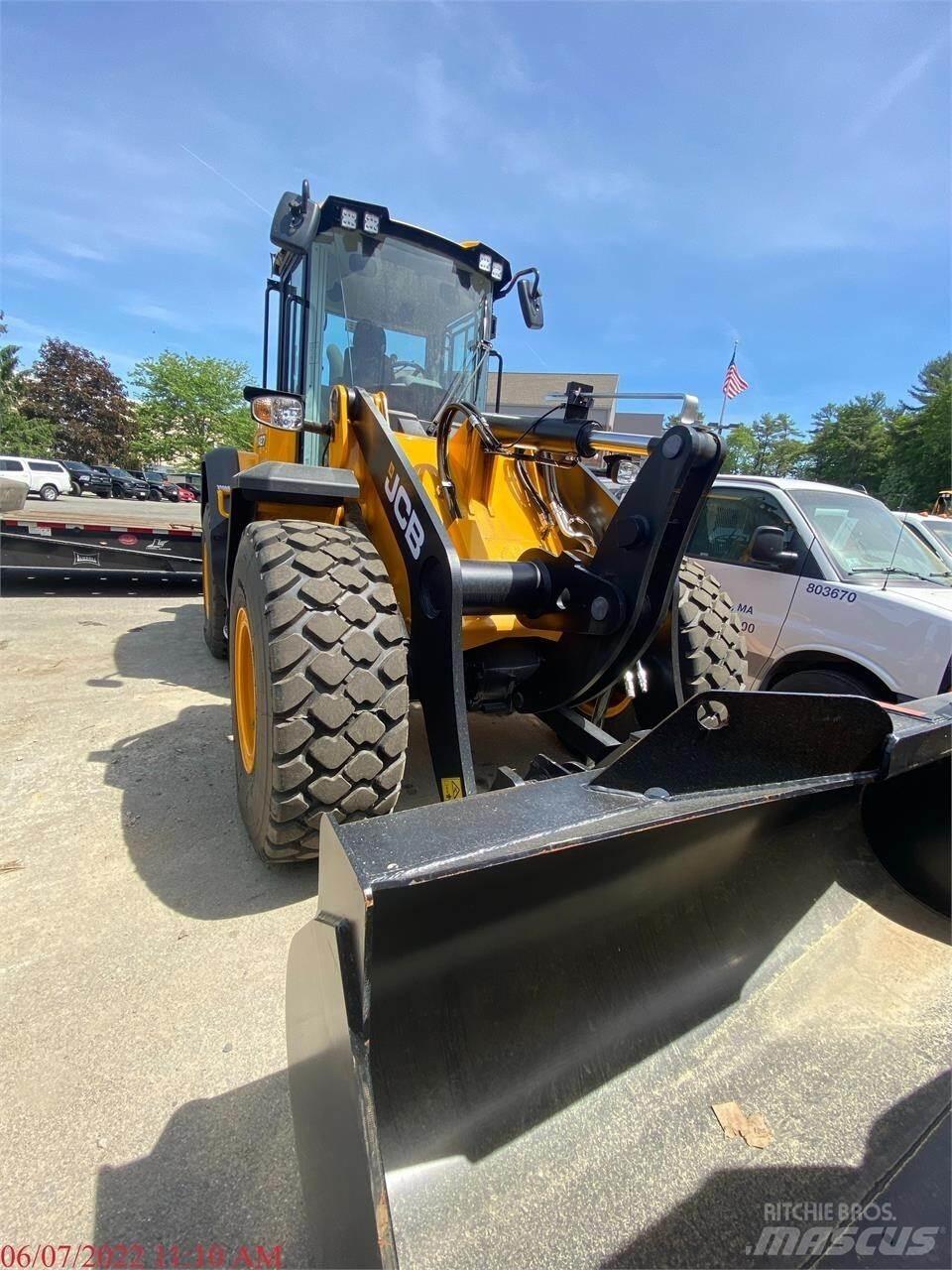 JCB 427ZX Gumikerekes homlokrakodók