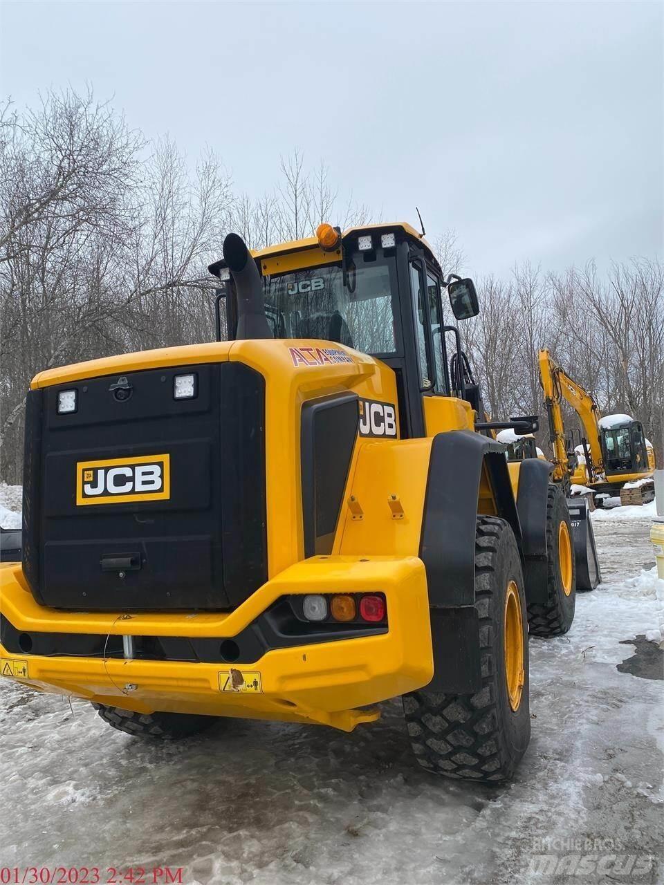 JCB 437HT Gumikerekes homlokrakodók