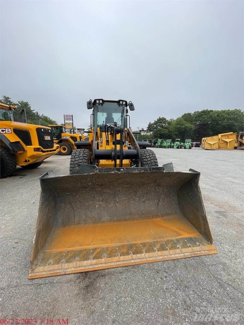 JCB 437ZX Gumikerekes homlokrakodók